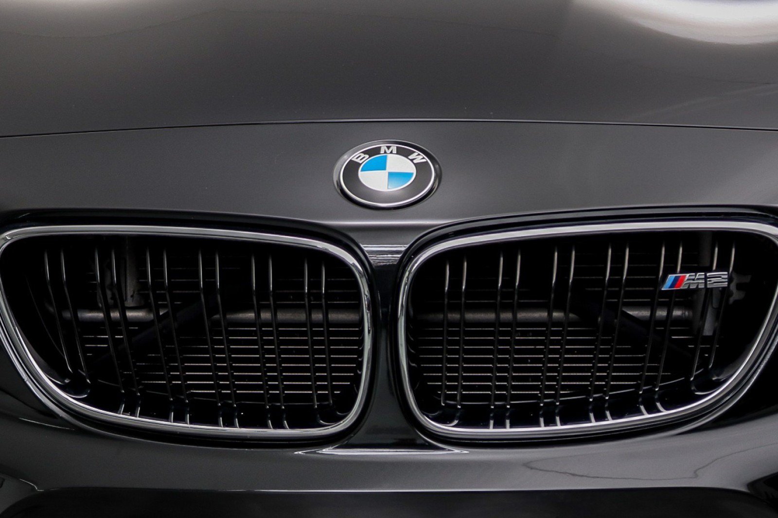 Used 2017 BMW M2 RWD image 11