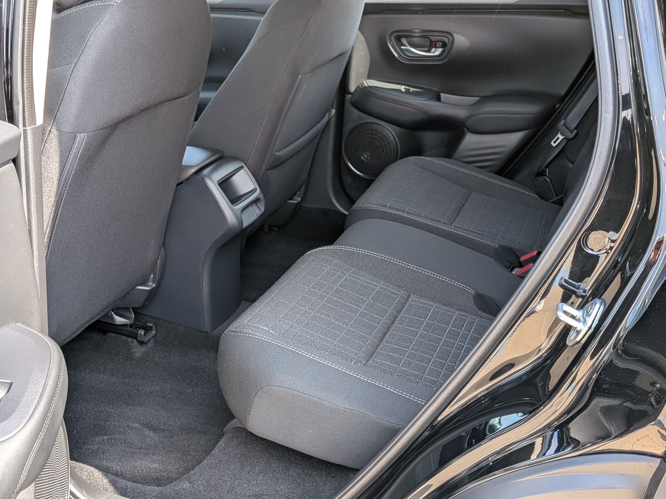 Certified 2025 Honda HR-V LX image 23