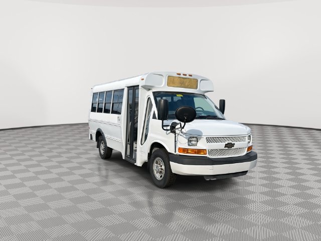 Used 2014 Chevrolet Express 3500 w/ School Bus Package RWD image 2