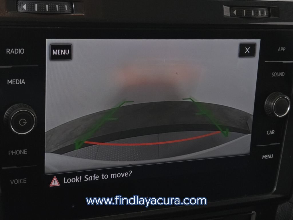 Used 2018 Volkswagen Golf SE FWD image 23
