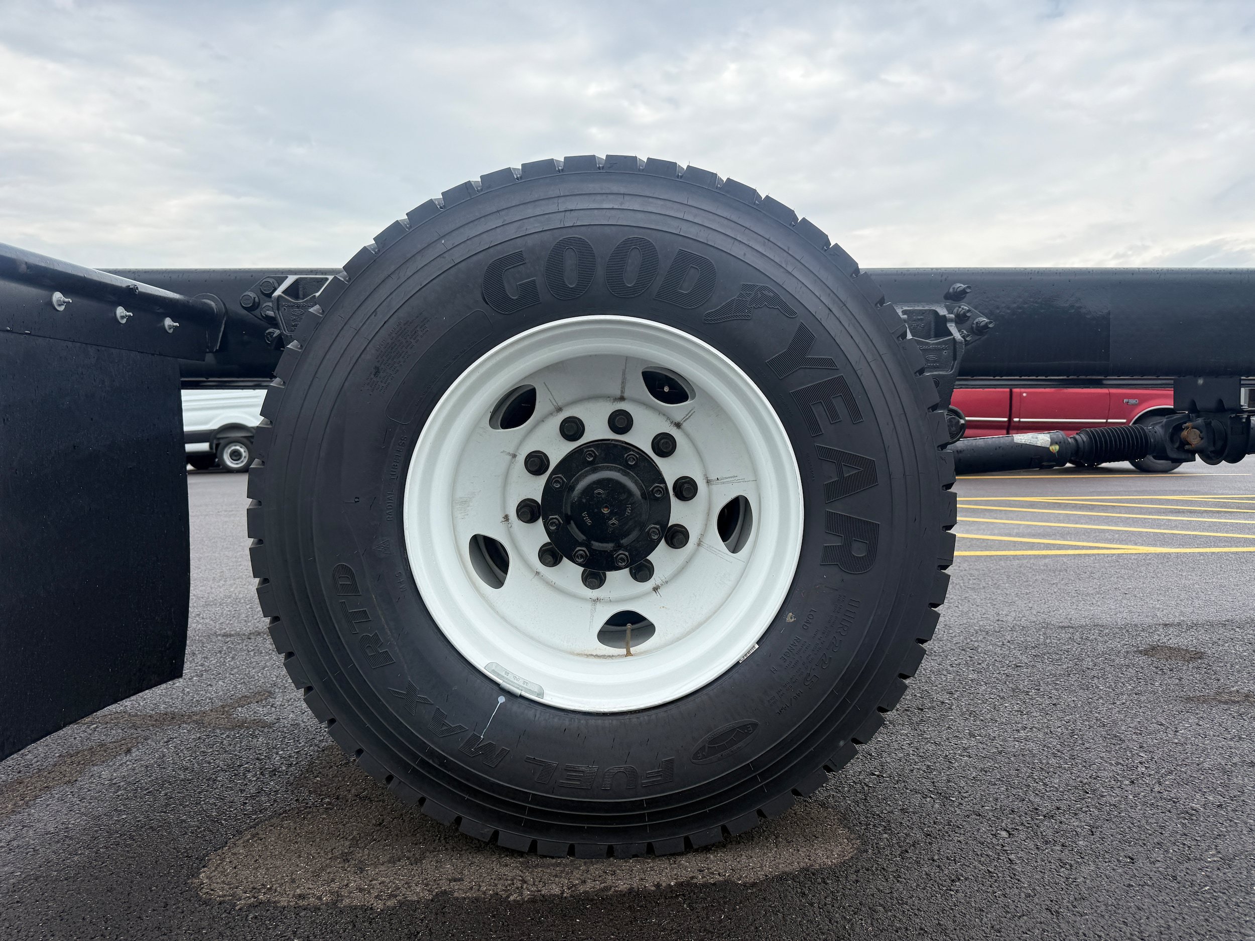 New 2027 Ford F750 2WD Regular Cab Super Duty image 8