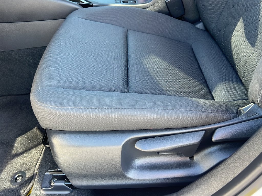 Used 2024 Toyota Corolla LE FWD image 15
