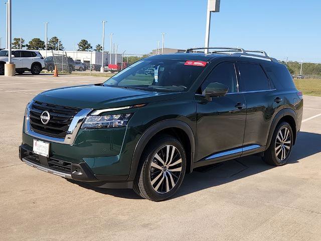 Certified 2024 Nissan Pathfinder Platinum w/ Cargo Package image 3