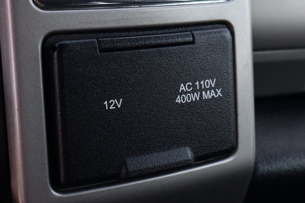 Used 2017 Ford F350 Lariat w/ Chrome Package image 32