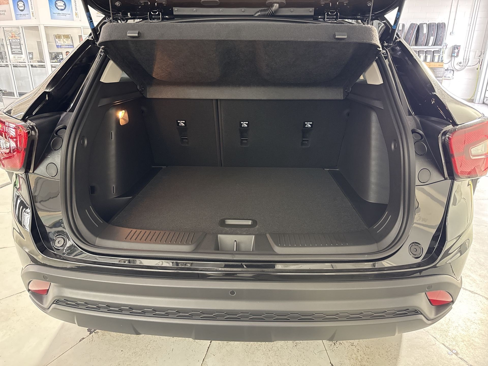New 2026 Chevrolet Trax LT w/ Driver Confidence Package FWD image 29