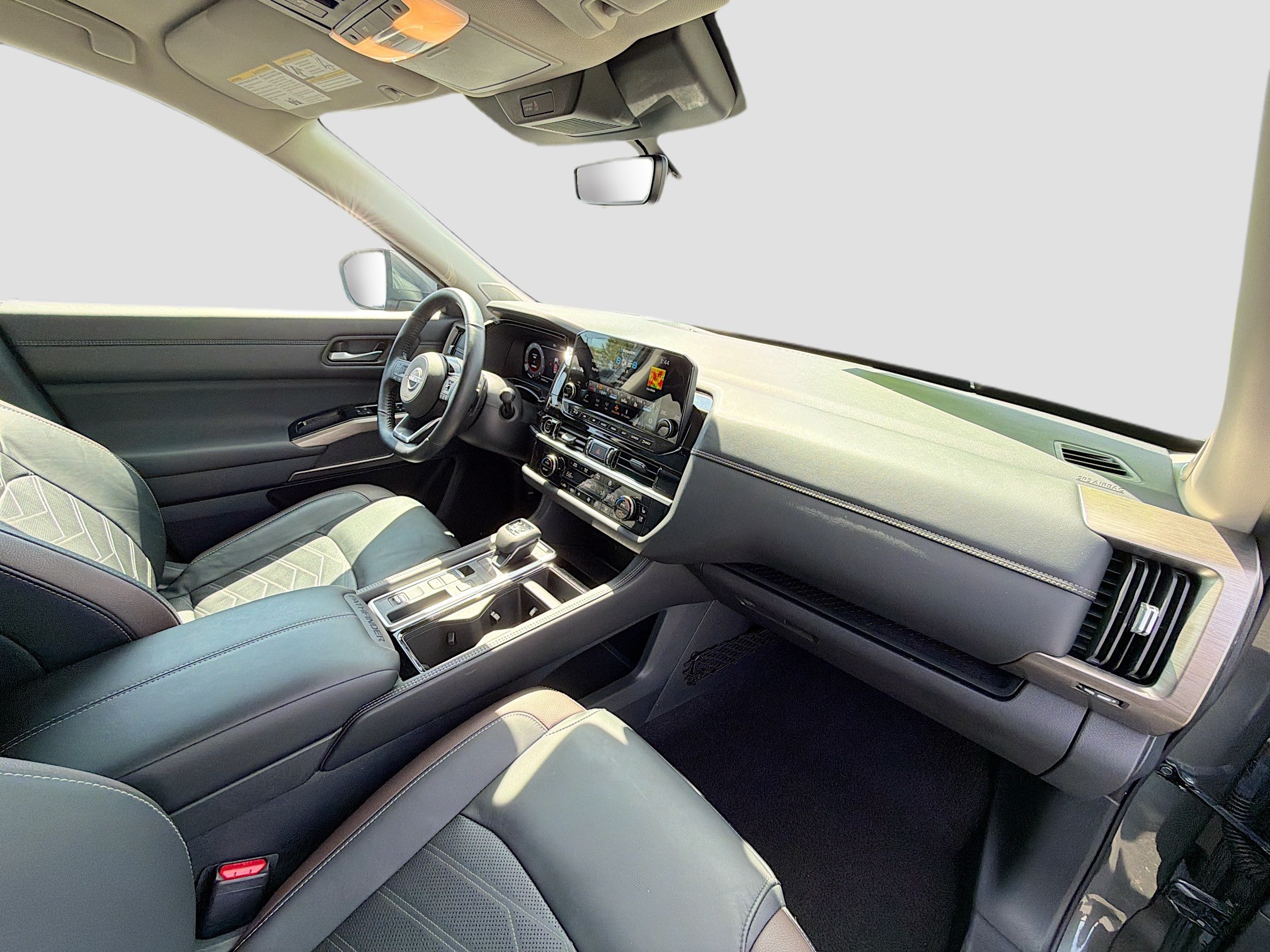 Used 2024 Nissan Pathfinder Platinum w/ Cargo Package FWD image 35