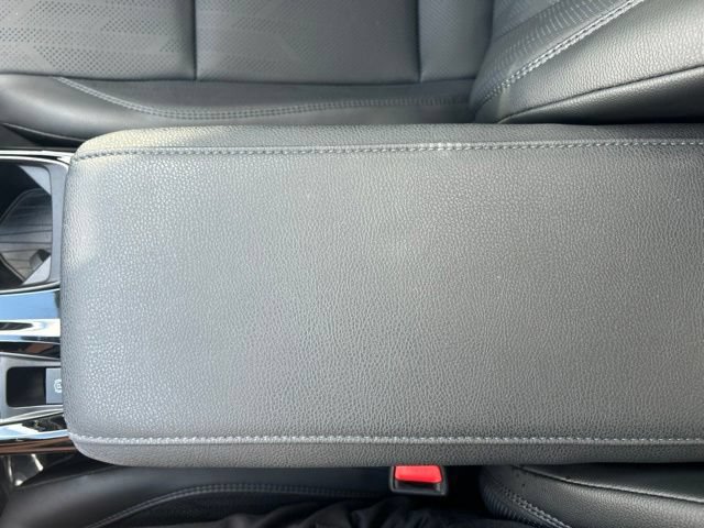 Used 2025 Toyota Camry XSE FWD image 26