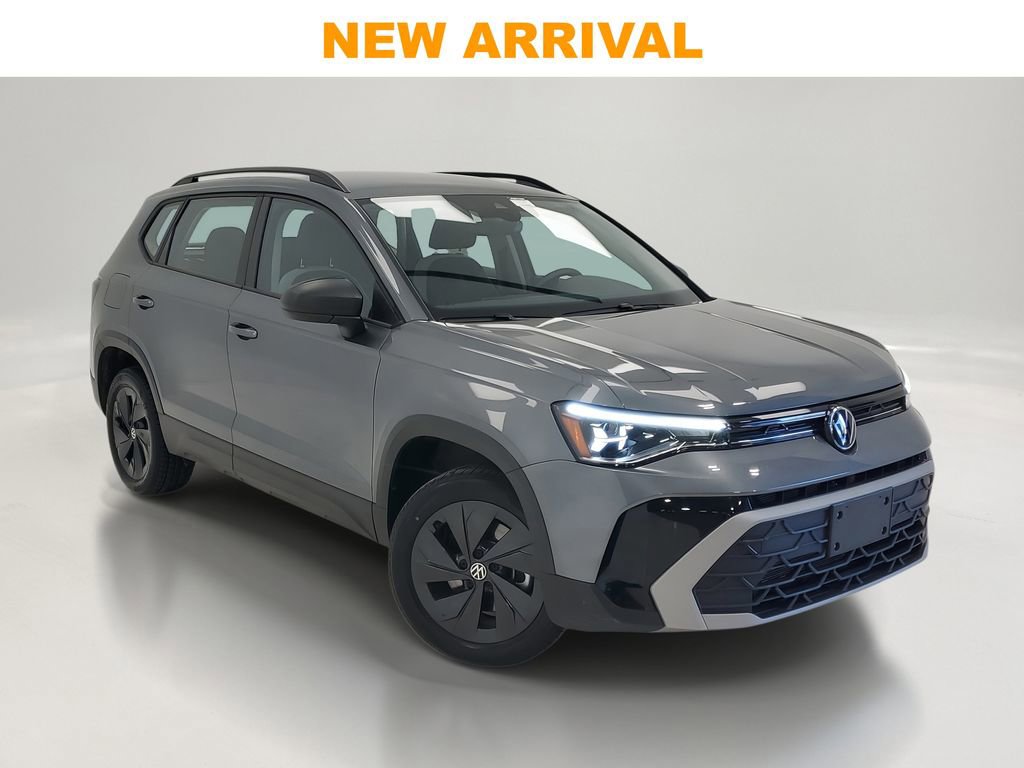 Used 2025 Volkswagen Taos S image 1