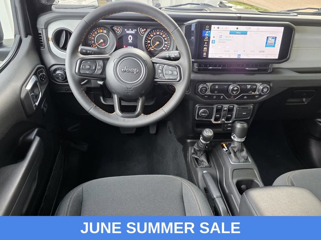 Used 2024 Jeep Gladiator Sport AWD/4WD image 13