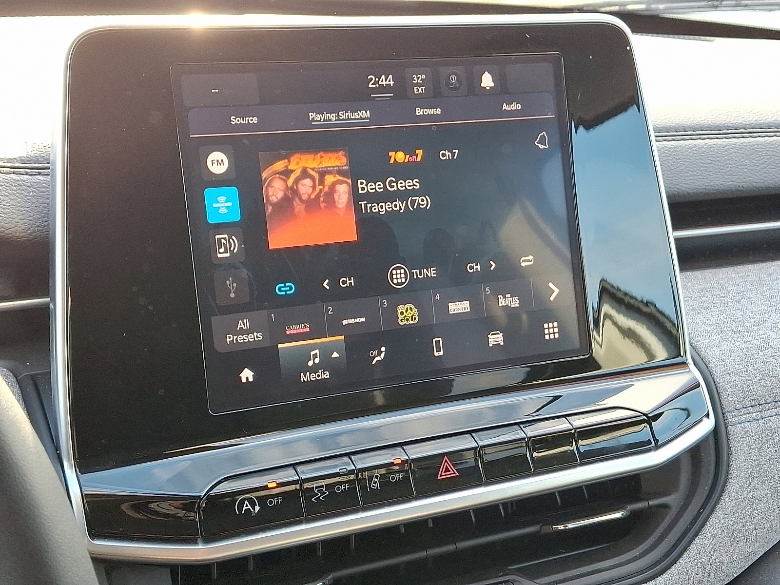 Certified 2022 Jeep Compass Latitude image 17