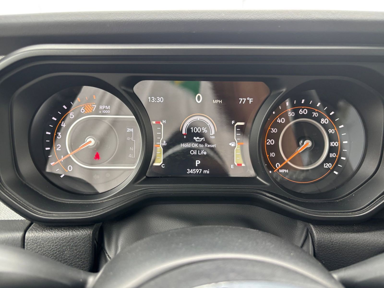 Used 2025 Jeep Wrangler Unlimited Sahara AWD/4WD image 38