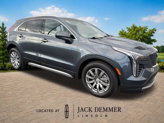 Used 2020 Cadillac XT4 Premium Luxury w/ Cold Weather Package FWD image 10