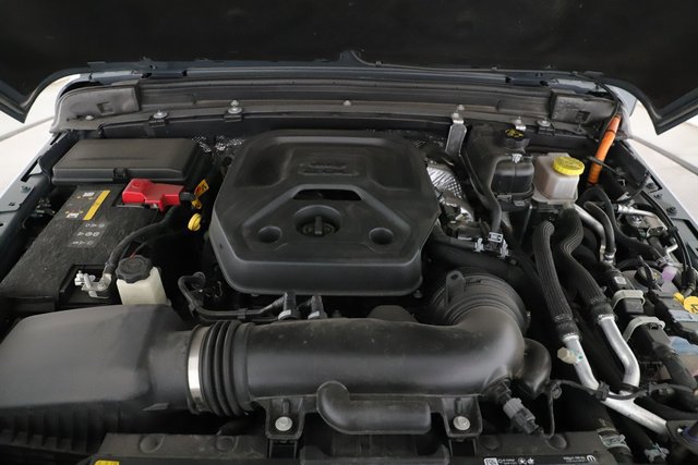 Used 2025 Jeep Wrangler Unlimited Sahara image 15