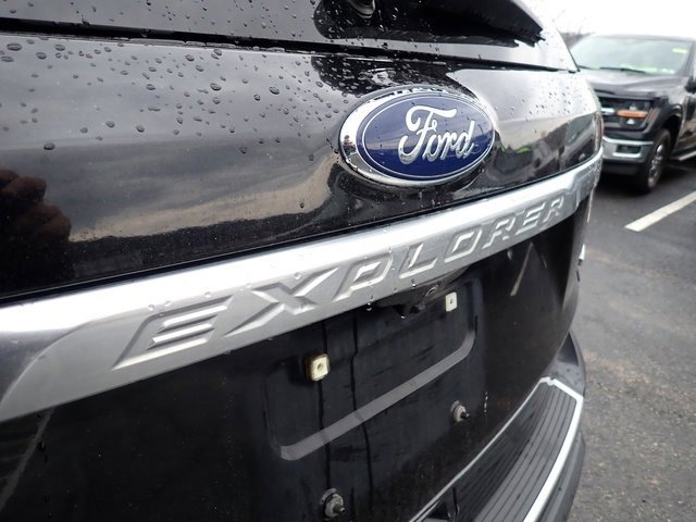 Used 2019 Ford Explorer Platinum image 6