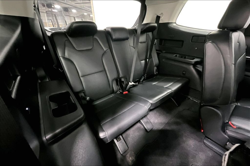 Used 2025 Kia Telluride S FWD image 33