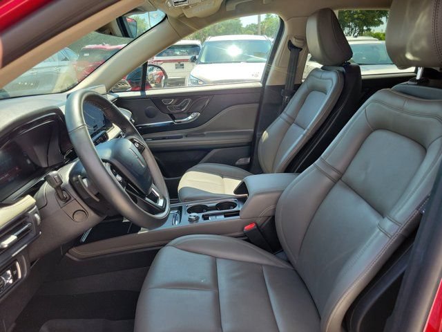 Certified 2025 Lincoln Corsair Reserve FWD image 14