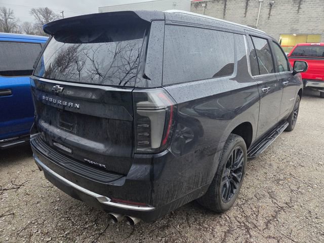 Used 2025 Chevrolet Suburban Premier image 5