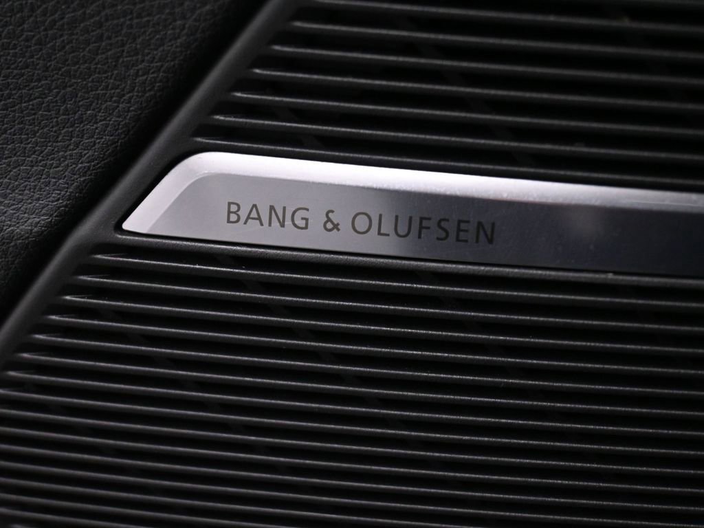 Used 2019 Audi Q8 Prestige w/ Year 1 Package image 42