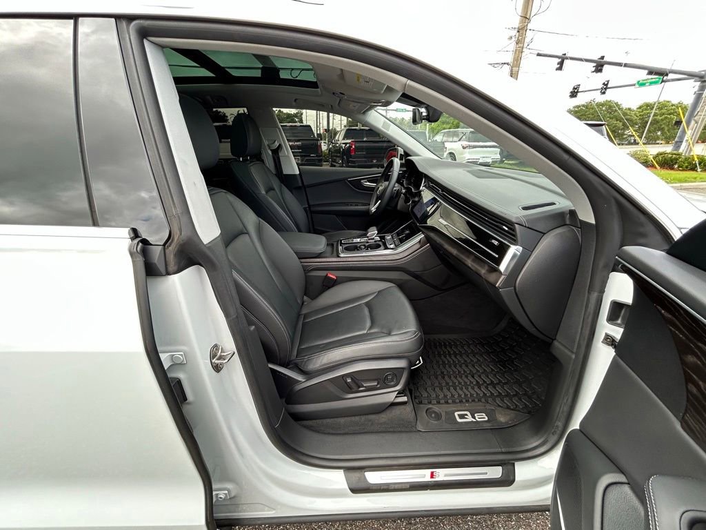 Used 2023 Audi Q8 Premium Plus w/ Premium Plus Package image 43