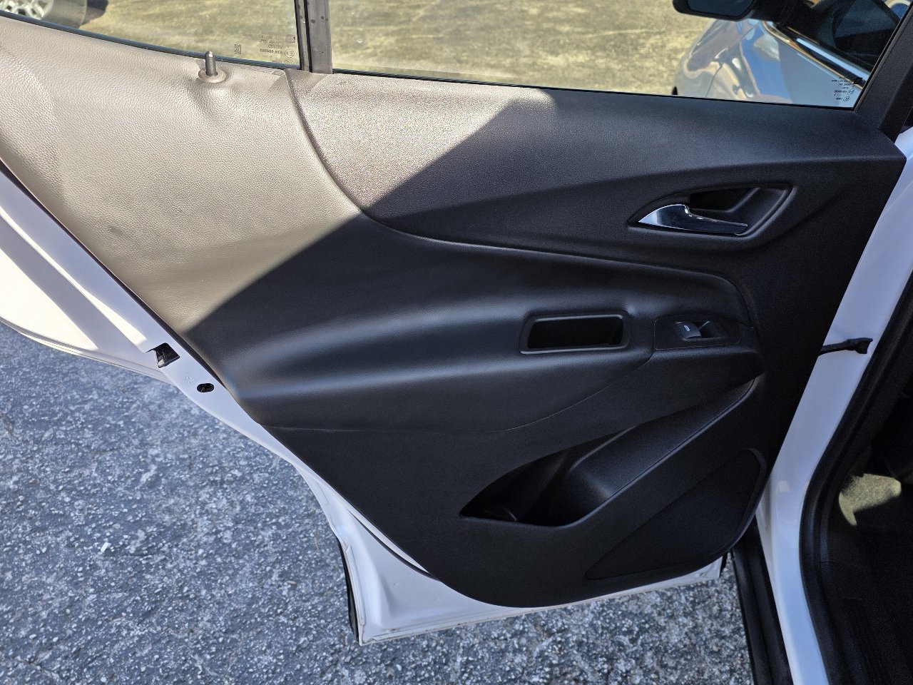 Used 2022 Chevrolet Equinox LT image 12