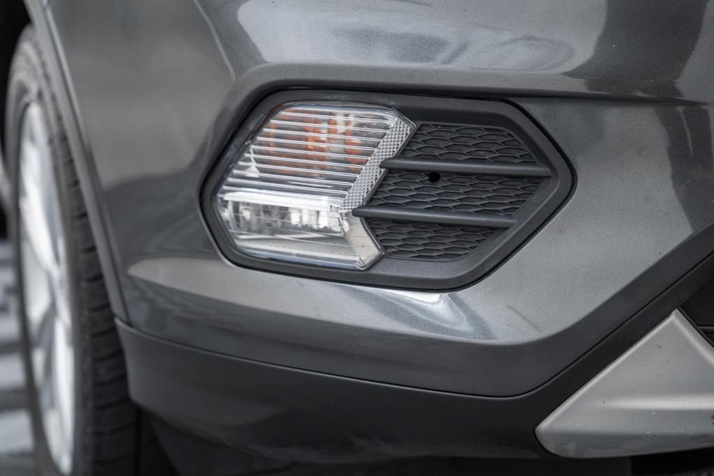 Used 2018 Ford Escape SEL FWD image 14