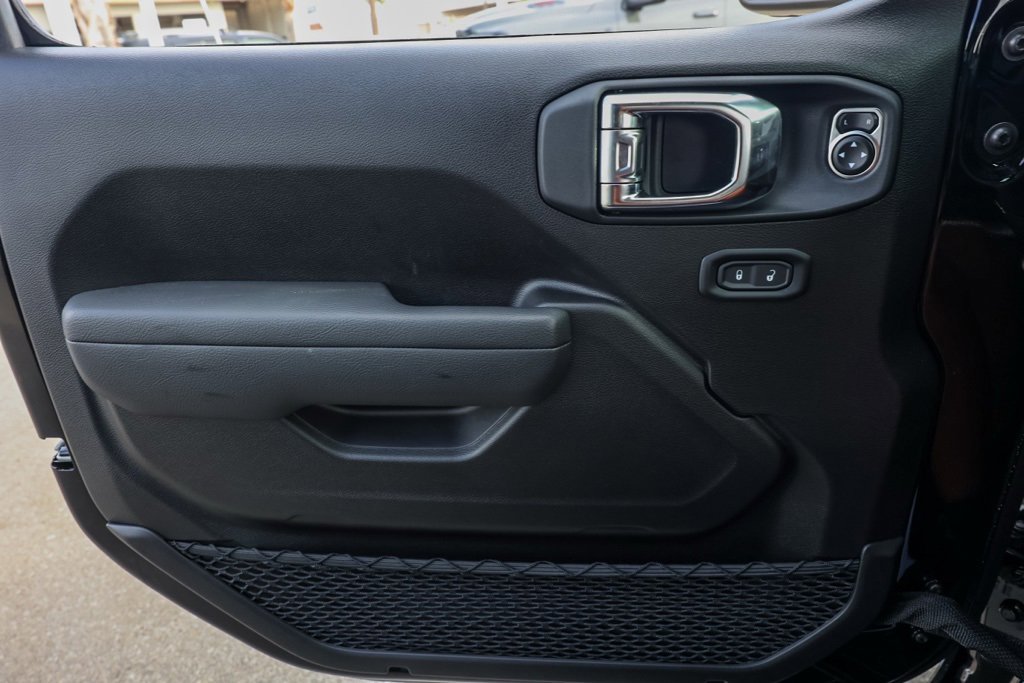 New 2025 Jeep Gladiator Willys image 22