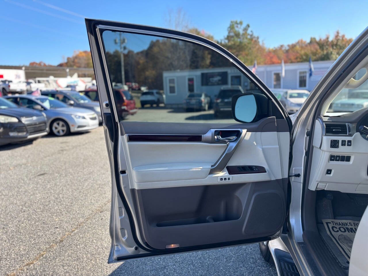 Used 2016 Lexus GX 460 Base AWD 4dr SUV image 8