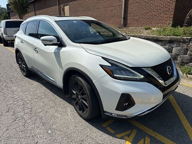 Used 2020 Nissan Murano Platinum w/ Cargo Package image 2