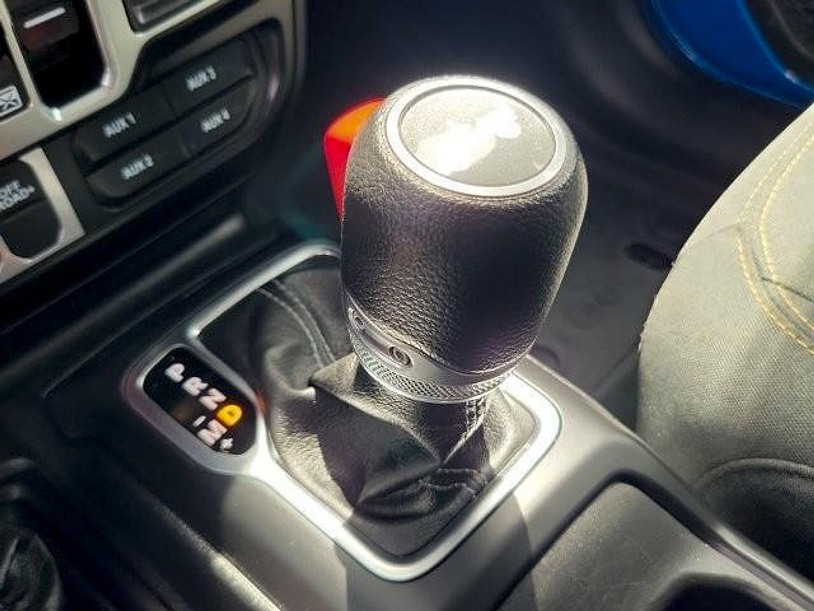 Used 2024 Jeep Wrangler Unlimited Sport AWD/4WD image 29