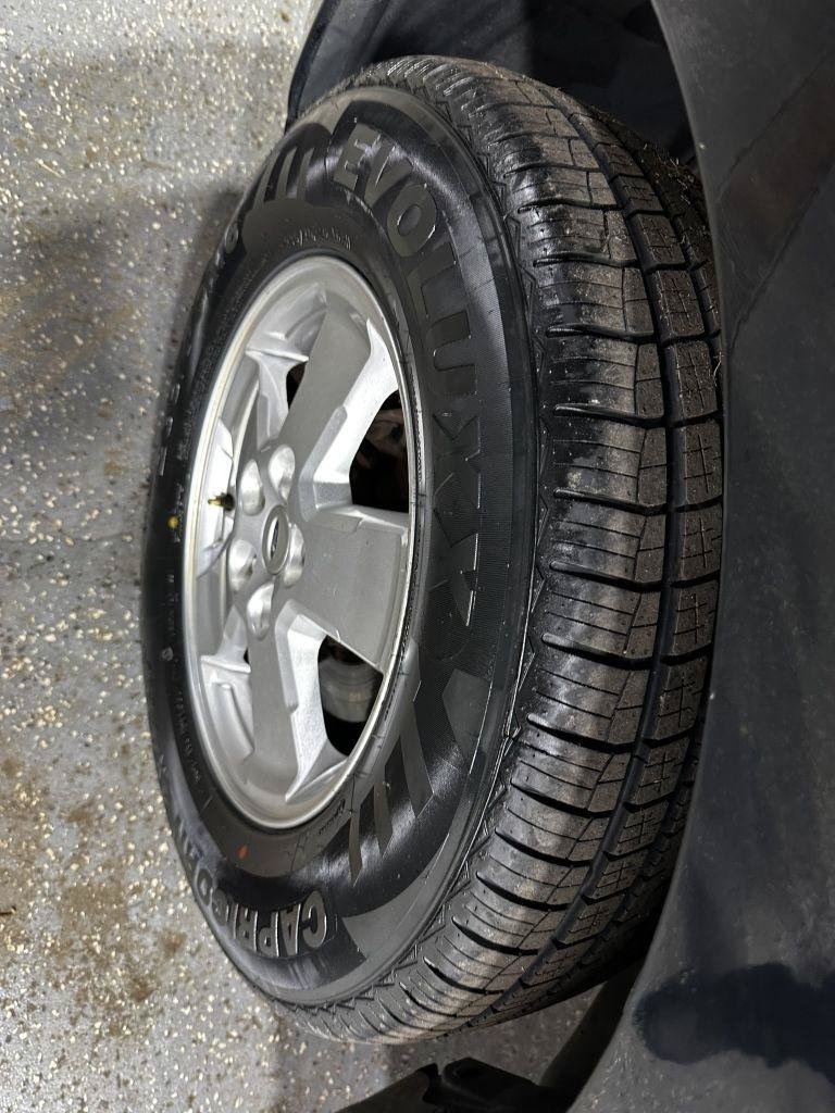 Used 2012 Ford Escape XLT FWD image 10