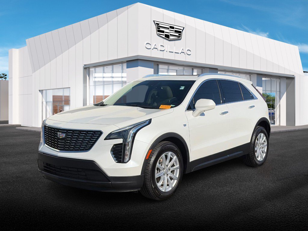 Certified 2022 Cadillac XT4 Luxury w/ Driver Awareness Package