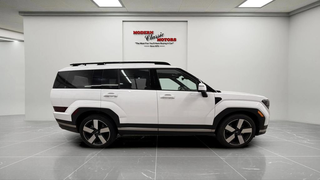 Used 2025 Hyundai Santa Fe Limited AWD/4WD image 8