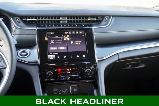 Used 2023 Jeep Grand Cherokee Altitude image 11