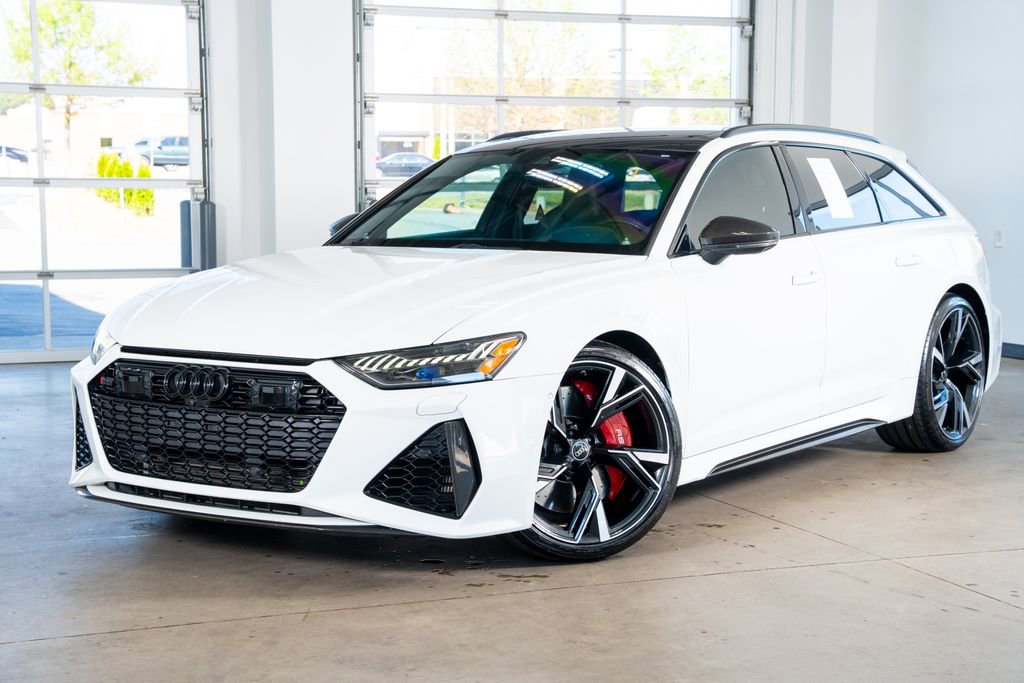 Used 2021 Audi RS 6 w/ Carbon Optic Package image 2