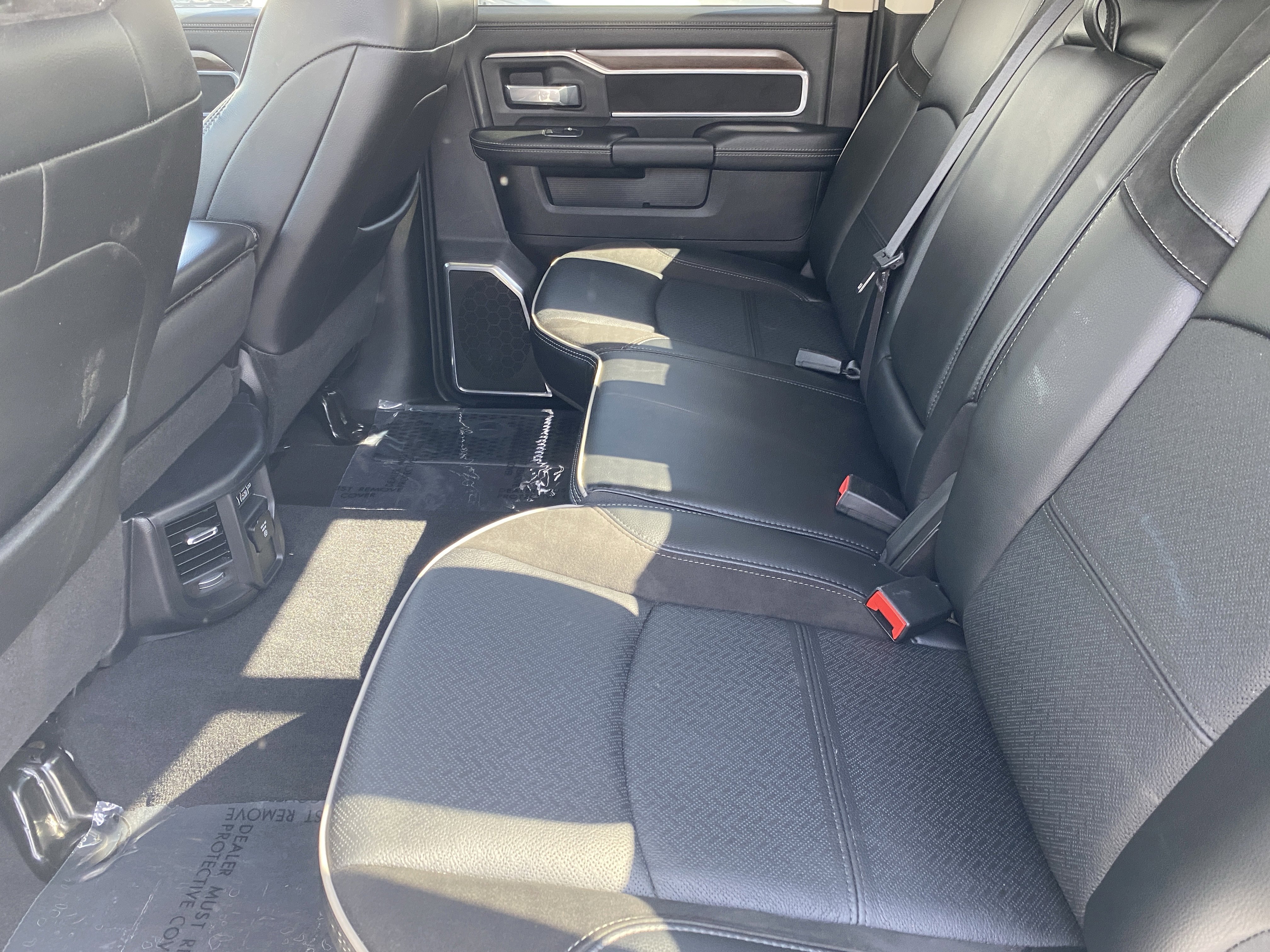 Used 2024 RAM 2500 Laramie image 13