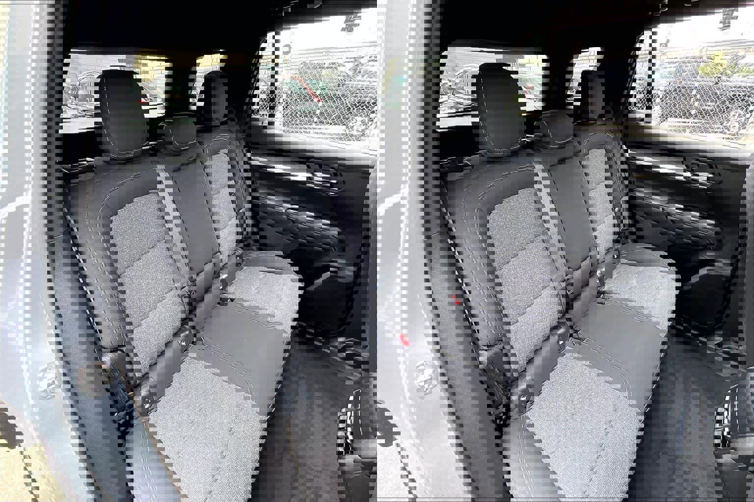 Used 2025 GMC Terrain Elevation image 18