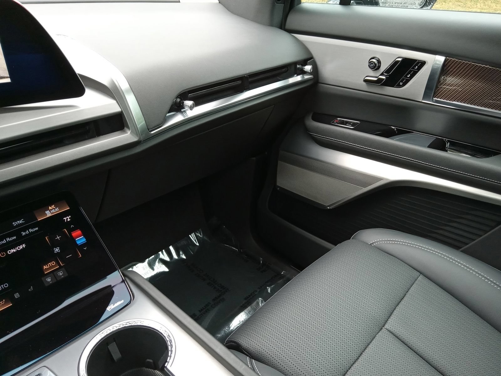 New 2026 Cadillac Vistiq Sport AWD/4WD image 21