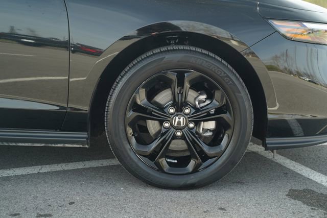 Used 2025 Honda Accord SE image 42