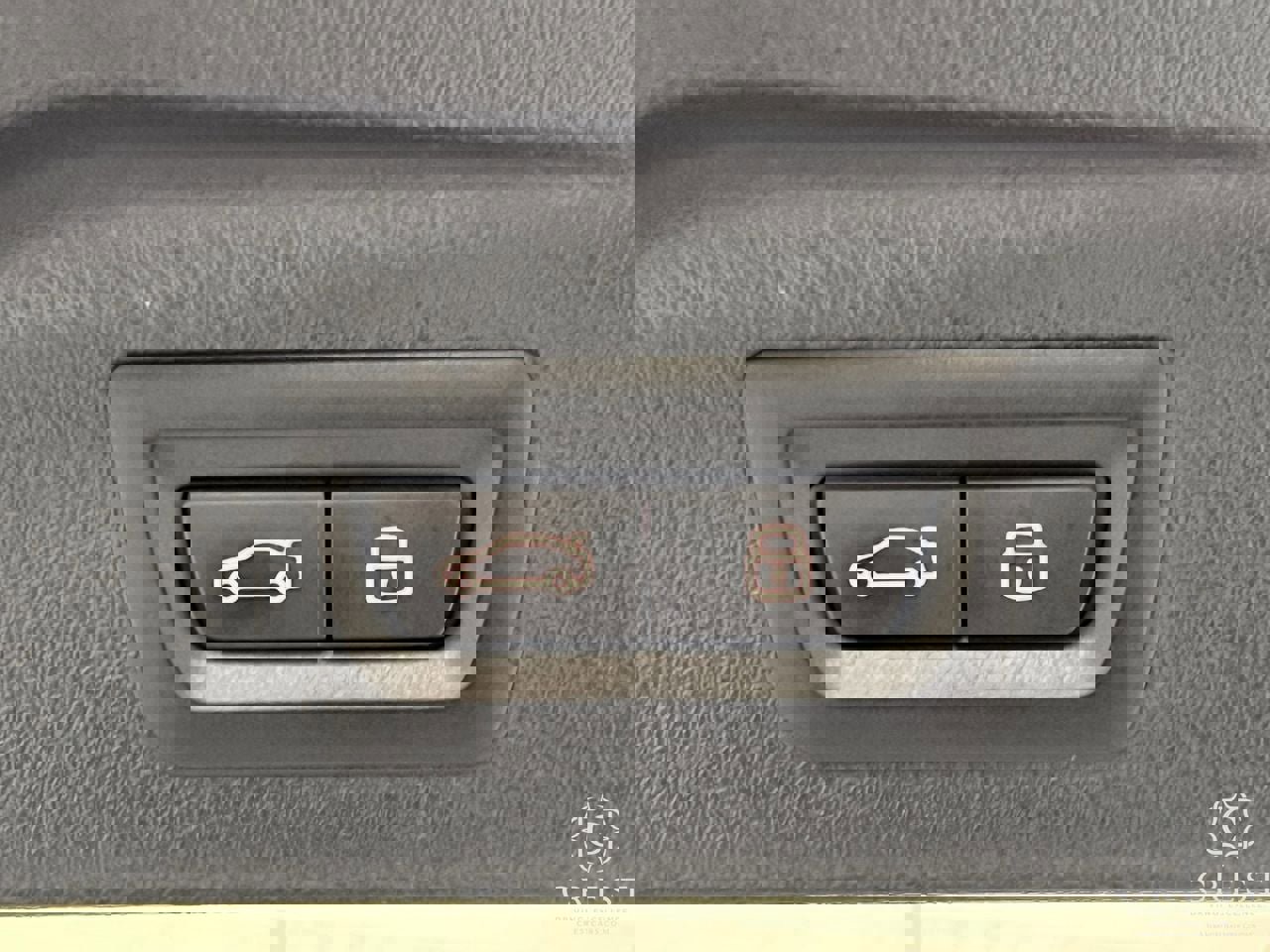 Used 2024 BMW X7 xDrive40i w/ M Sport Package image 34