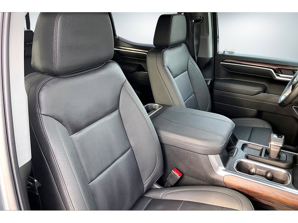 New 2026 GMC Sierra 1500 SLT w/ SLT Premium Package image 11