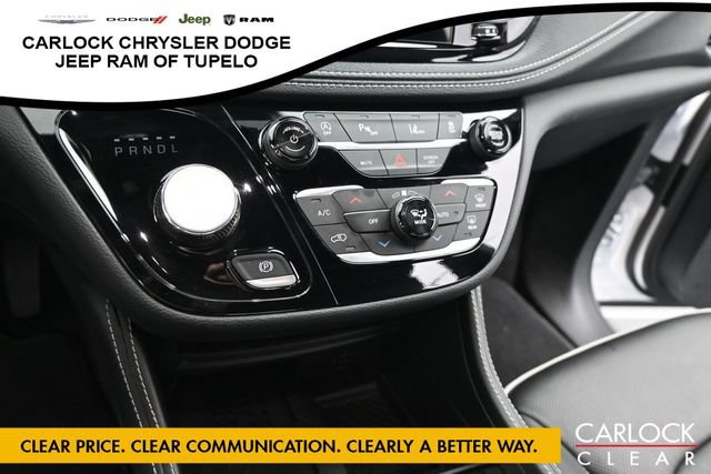 Used 2026 Chrysler Pacifica Limited FWD image 22