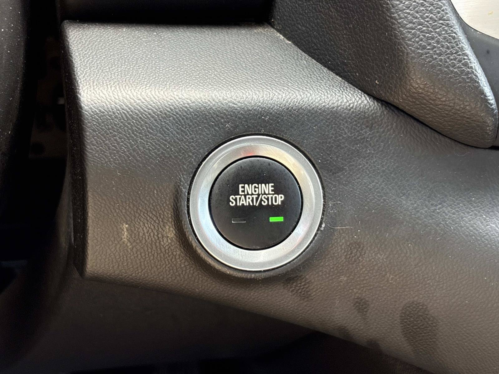 Used 2024 GMC Terrain SLE AWD/4WD image 20