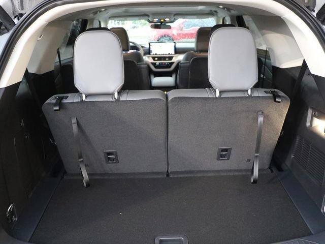 New 2026 Ford Explorer Active w/ Active Comfort Package AWD/4WD image 16