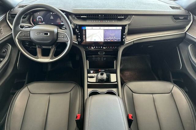 New 2026 Jeep Grand Cherokee Limited AWD/4WD image 10