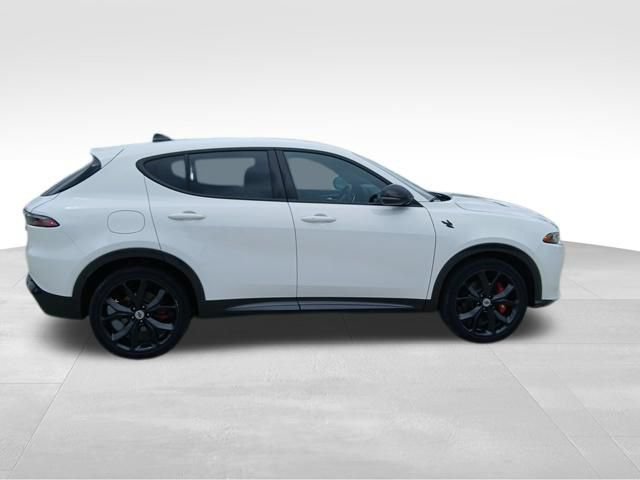 Used 2024 Dodge Hornet R/T AWD/4WD image 6