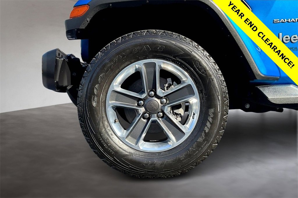 Used 2022 Jeep Wrangler Unlimited Sahara w/ Cold Weather Group image 9