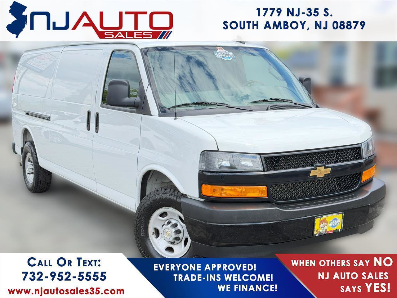Used 2025 Chevrolet Express 2500 Extended w/ Driver Convenience Package RWD image 1