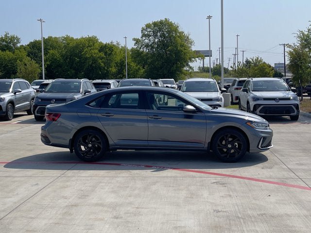 New 2026 Volkswagen Jetta SE FWD image 6