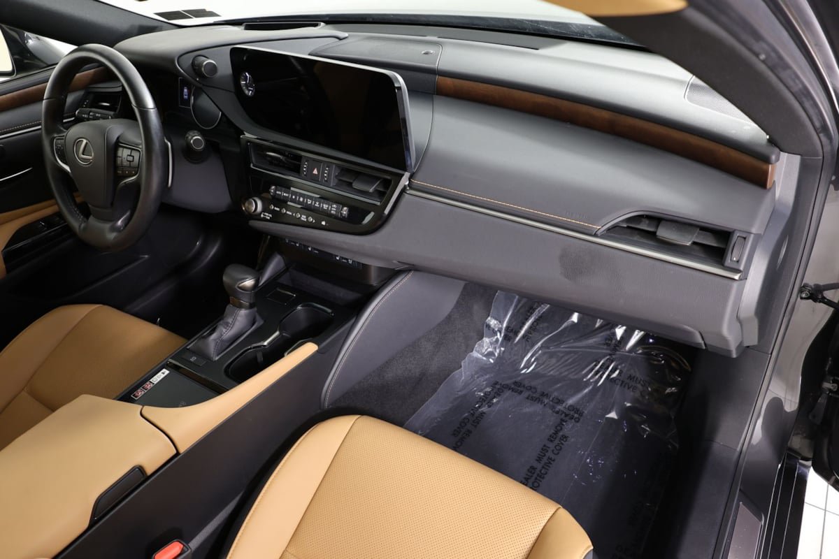 Used 2024 Lexus ES 350 w/ Premium Package FWD image 32