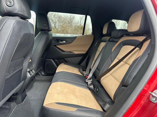 Used 2025 Chevrolet Equinox ACTIV w/ Safety and Technology Package image 12